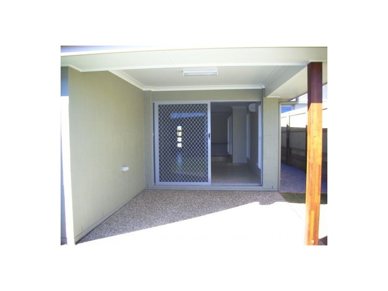 28 Nina Crescent, North Lakes QLD 4509