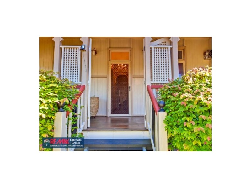 4 Moreton Terrace, Beachmere QLD 4510