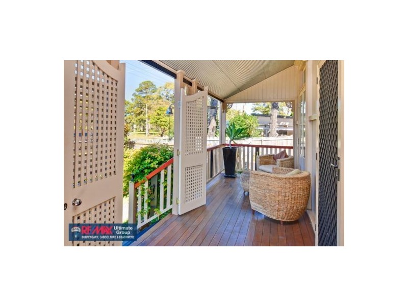 4 Moreton Terrace, Beachmere QLD 4510