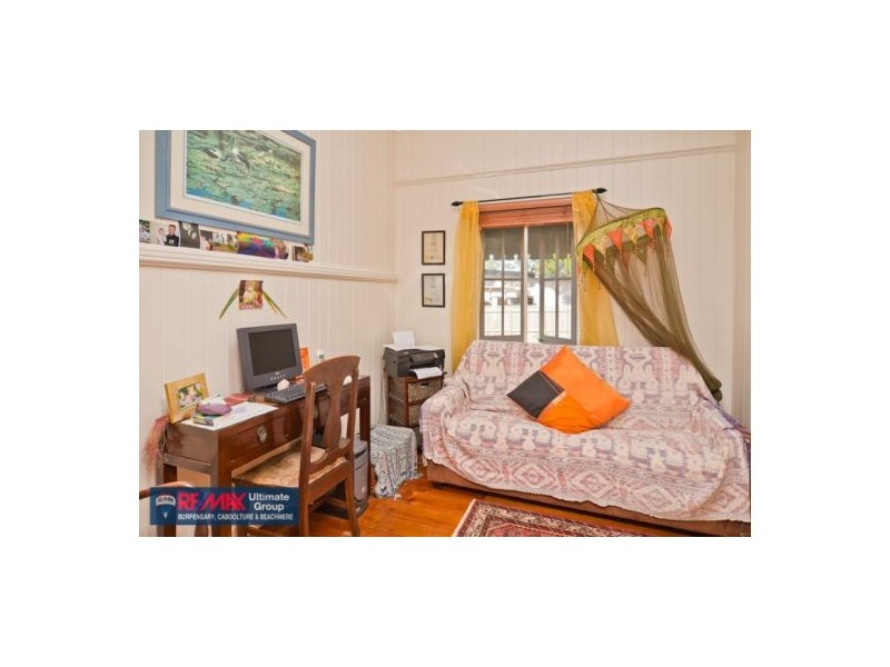 4 Moreton Terrace, Beachmere QLD 4510