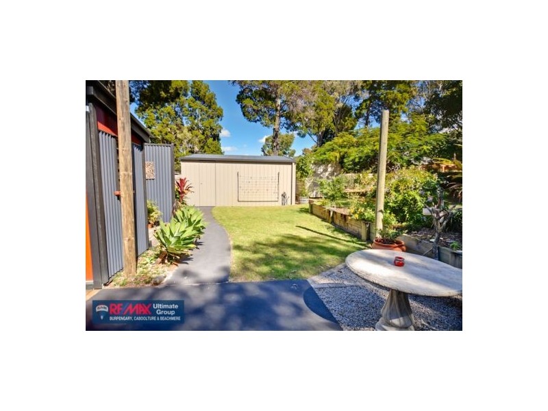 4 Moreton Terrace, Beachmere QLD 4510