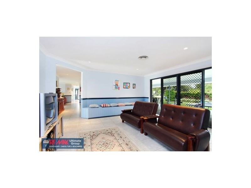 2 Pocketwood Place, Upper Caboolture QLD 4510