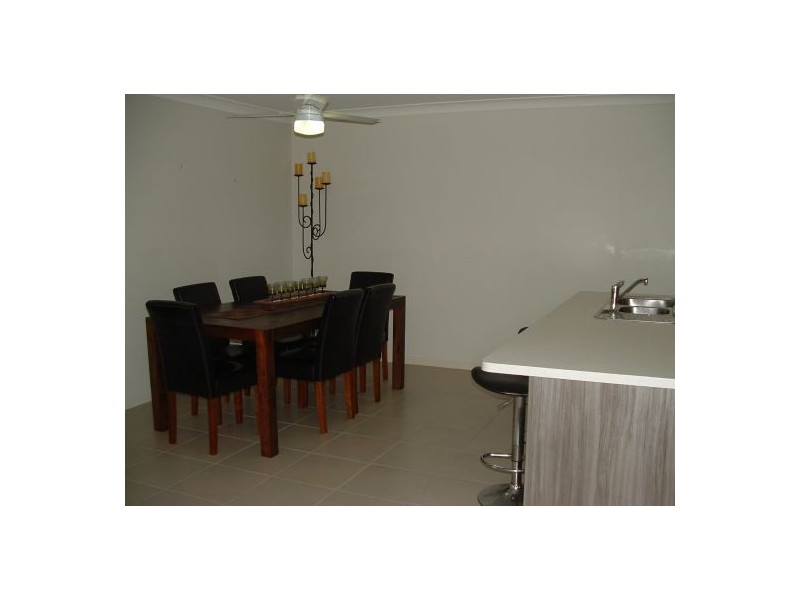 1/9 Eugenia Court, Rothwell QLD 4022