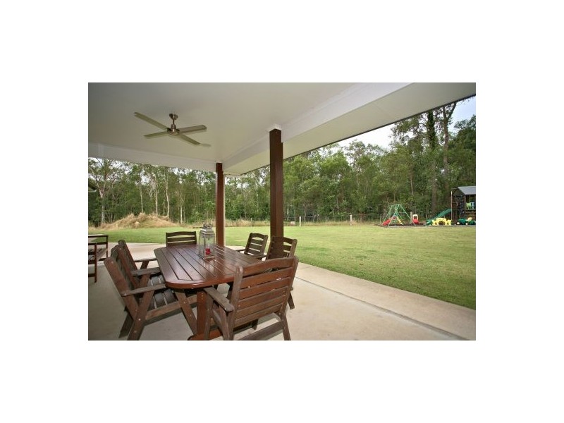 102 Mallard Court, Upper Caboolture QLD 4510