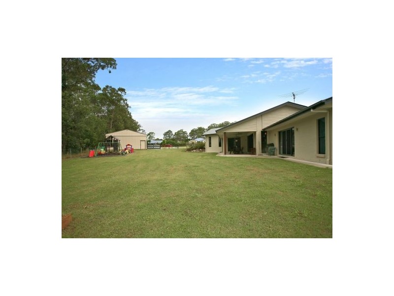 102 Mallard Court, Upper Caboolture QLD 4510