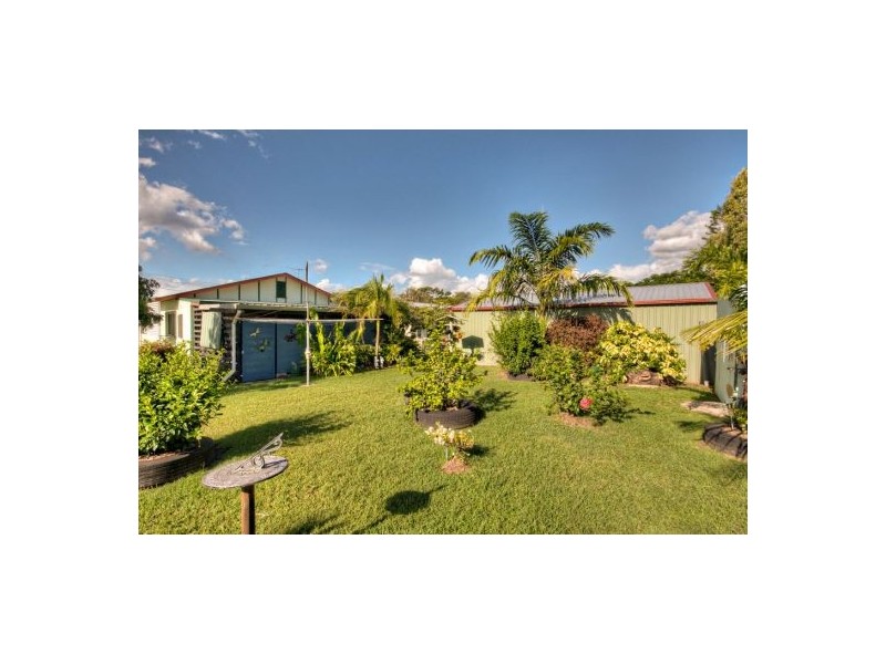 4 Dowling Street, Park Avenue QLD 4701