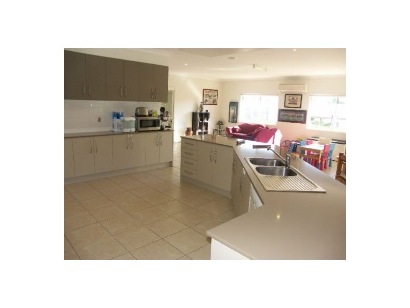 1 Rudken Parade, Elimbah QLD 4516