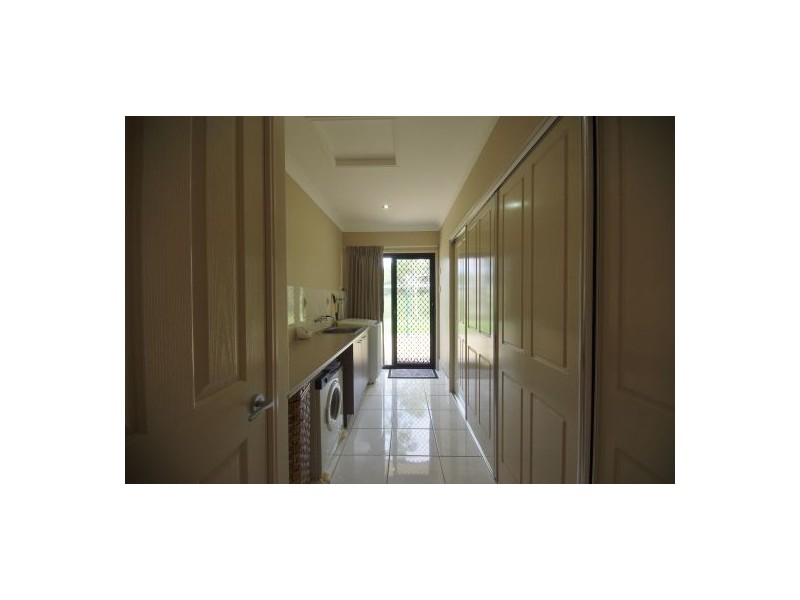 33-35  Cocos Drive, Ningi QLD 4511