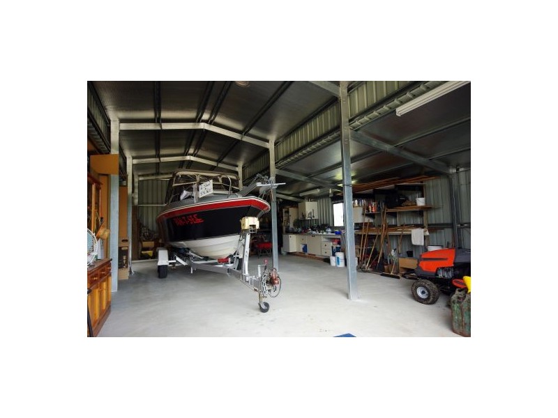 33-35  Cocos Drive, Ningi QLD 4511