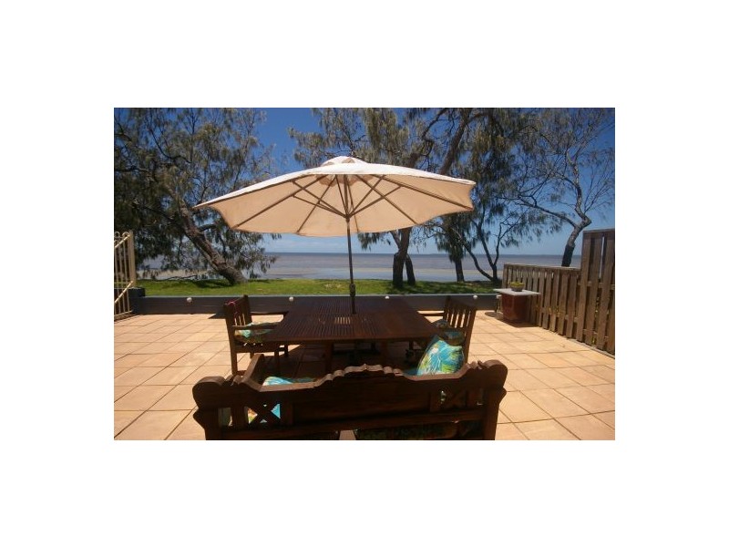 113 Biggs Ave, Beachmere QLD 4510