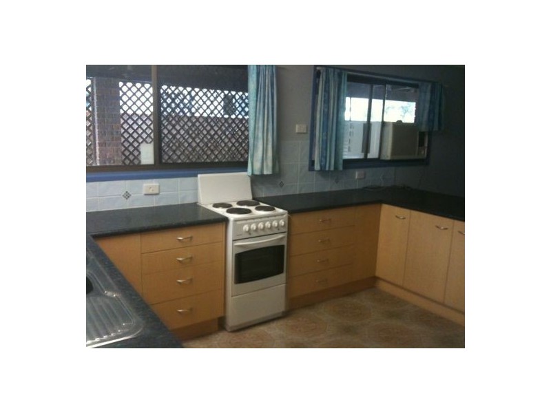 26 Whiting Street, Beachmere QLD 4510