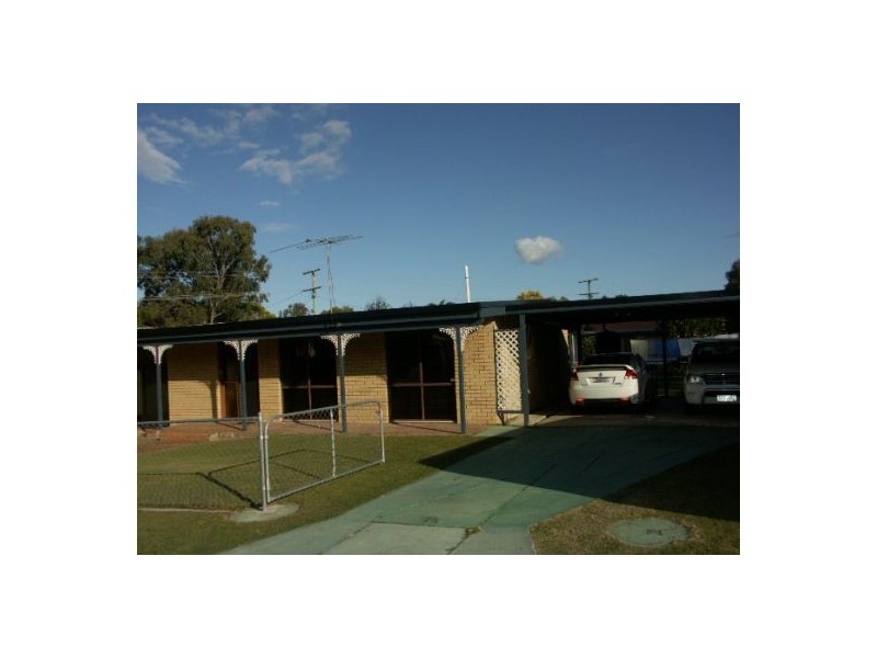 2 Carlisle Street, Morayfield QLD 4506