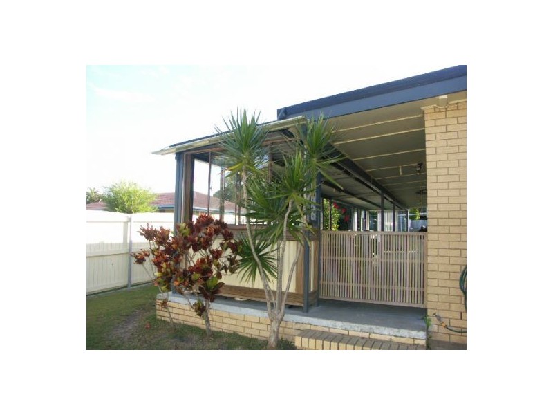 2 Carlisle Street, Morayfield QLD 4506