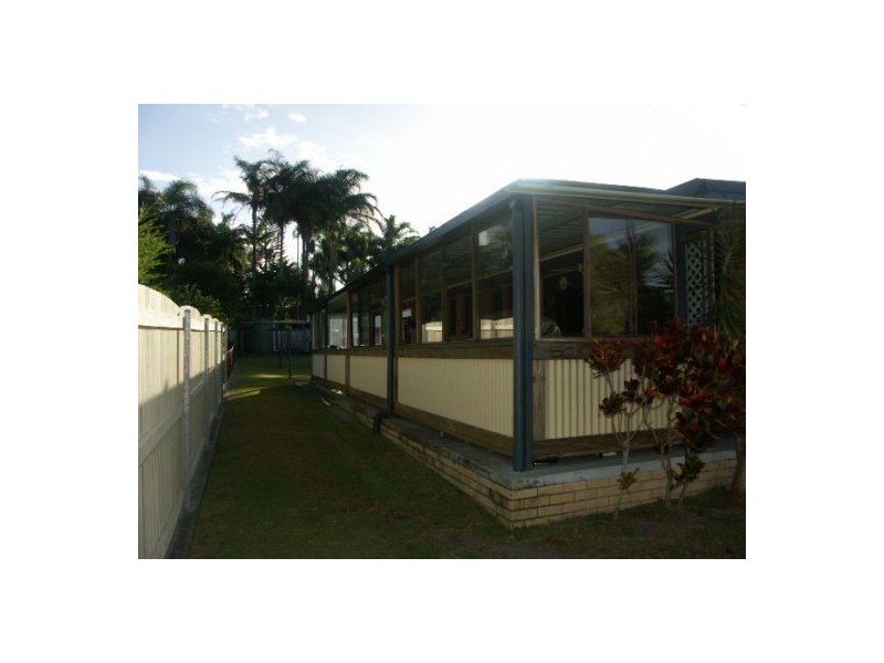 2 Carlisle Street, Morayfield QLD 4506