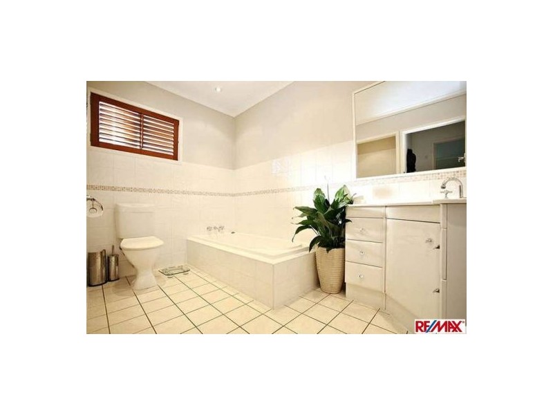 10 Hillcrest Avenue, Caboolture QLD 4510