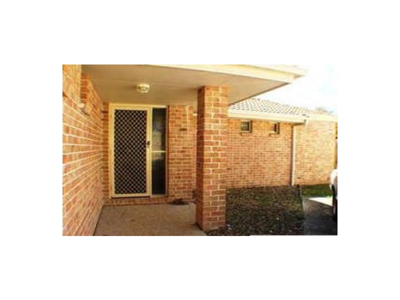 Unit 2/3 Smiths Road, Caboolture QLD 4510