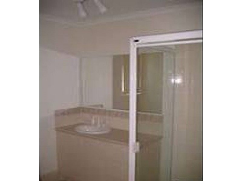 Unit 2/3 Smiths Road, Caboolture QLD 4510