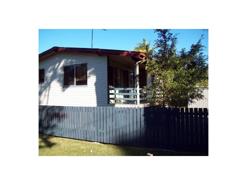 28 Whiting Street, Beachmere QLD 4510