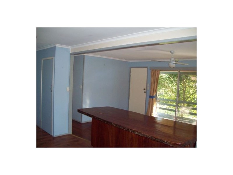 28 Whiting Street, Beachmere QLD 4510
