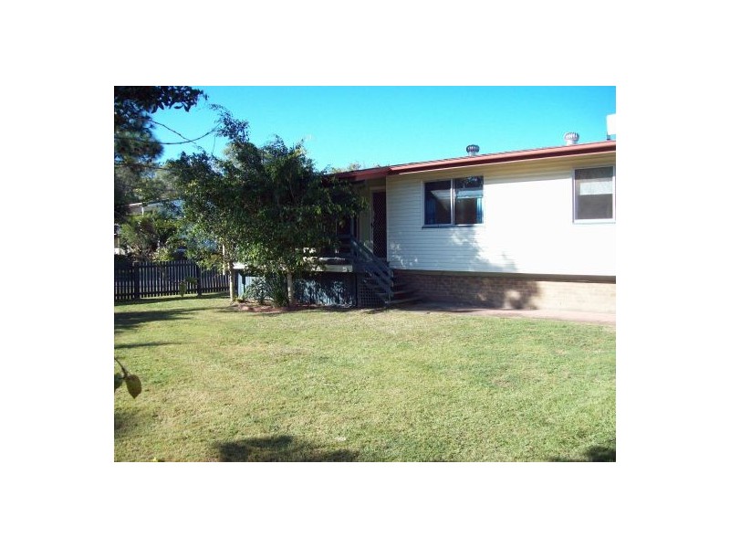 28 Whiting Street, Beachmere QLD 4510