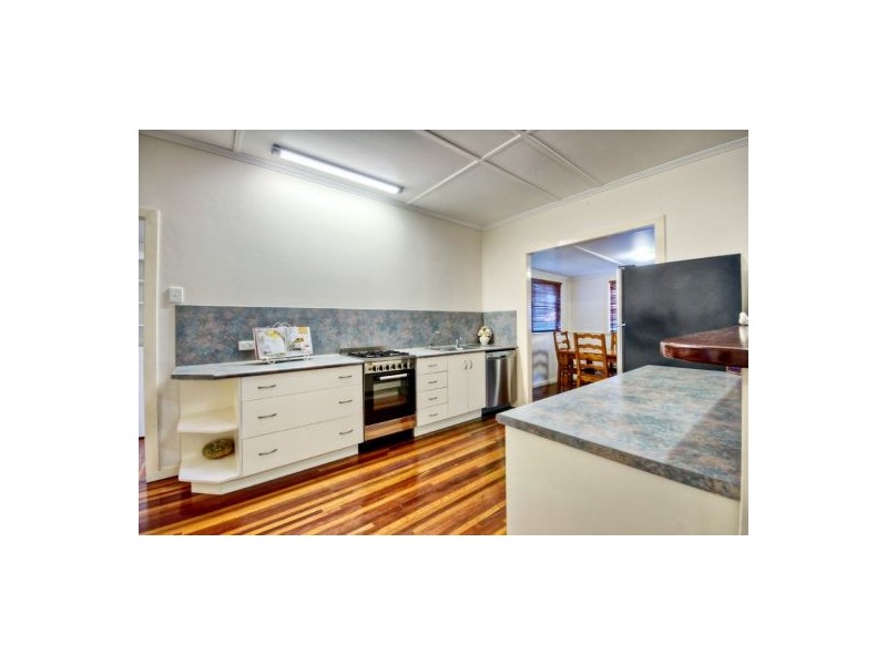 65  Charles Street, Berserker QLD 4701