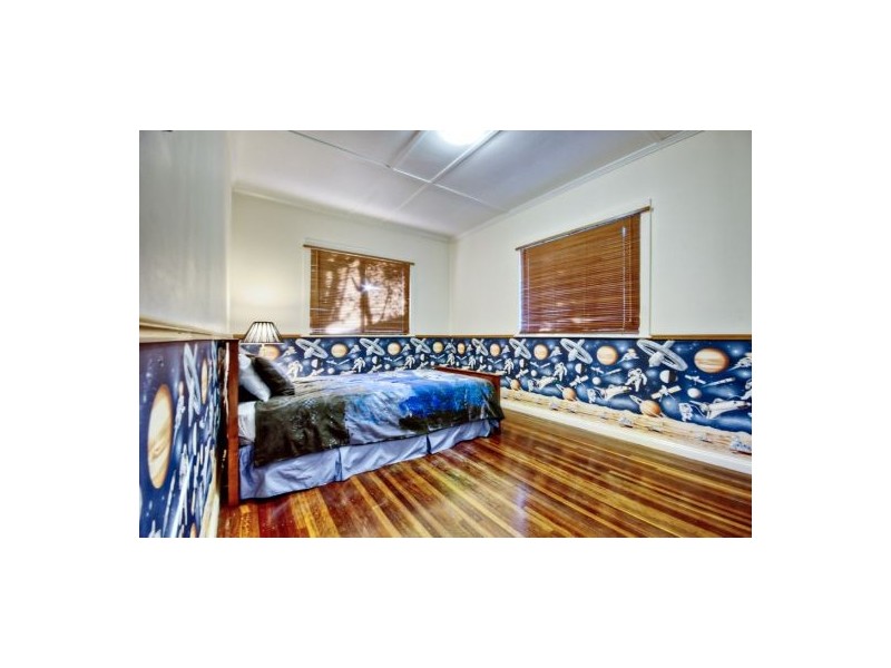 65  Charles Street, Berserker QLD 4701