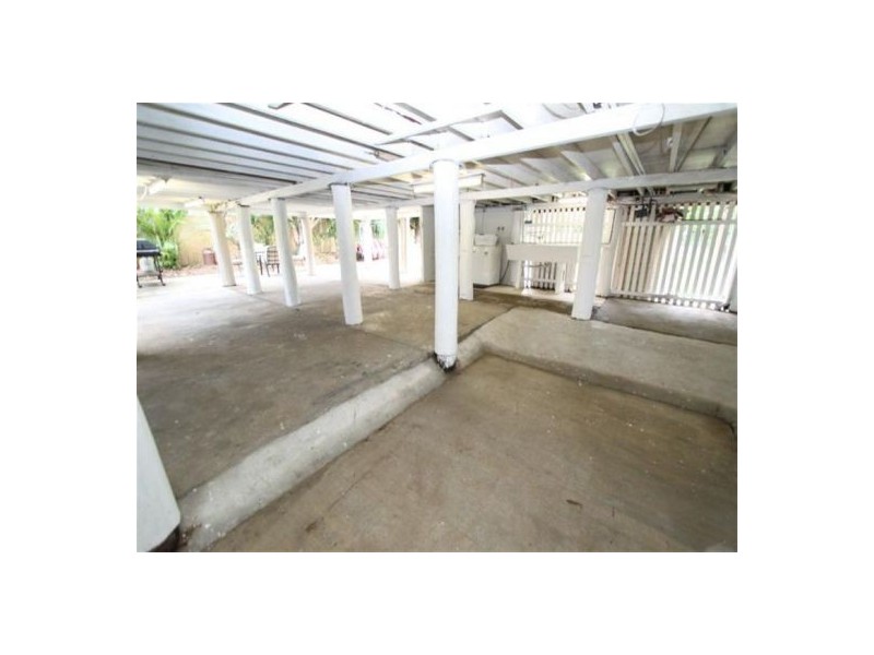65  Charles Street, Berserker QLD 4701