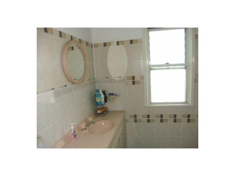 1228 Anzac Ave, Kallangur QLD 4503