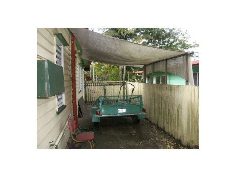 1228 Anzac Ave, Kallangur QLD 4503