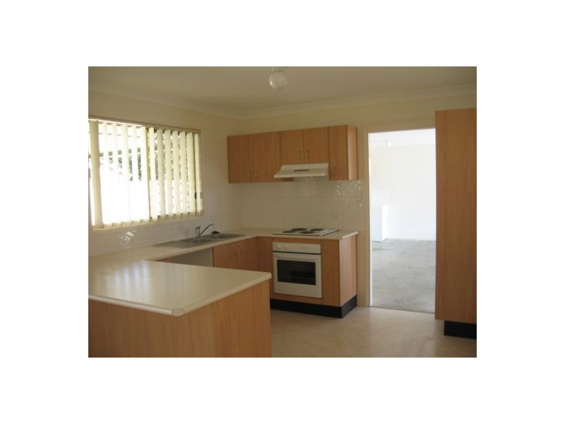 8 Hillside Court, Morayfield QLD 4506