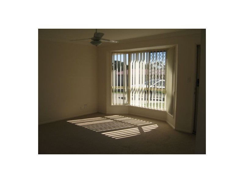 8 Hillside Court, Morayfield QLD 4506