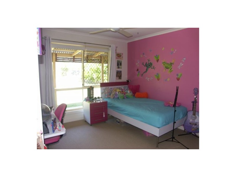 26 Bushland Pl, Morayfield QLD 4506