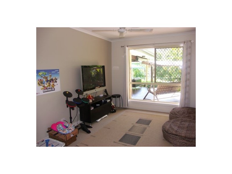 26 Bushland Pl, Morayfield QLD 4506