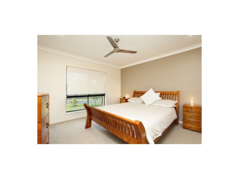 22 Elm Crt, Morayfield QLD 4506