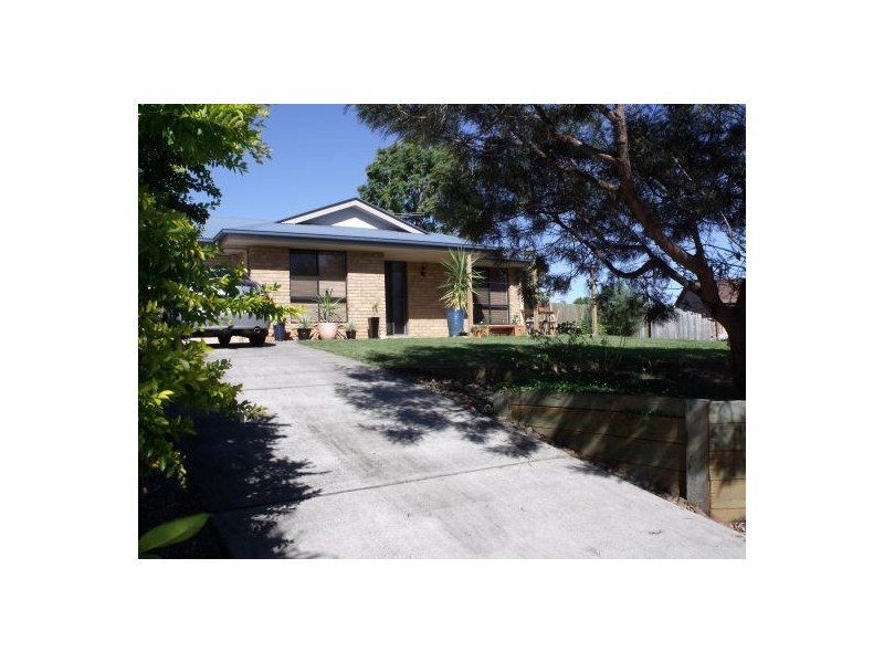 12 Crestleigh Court, Morayfield QLD 4506