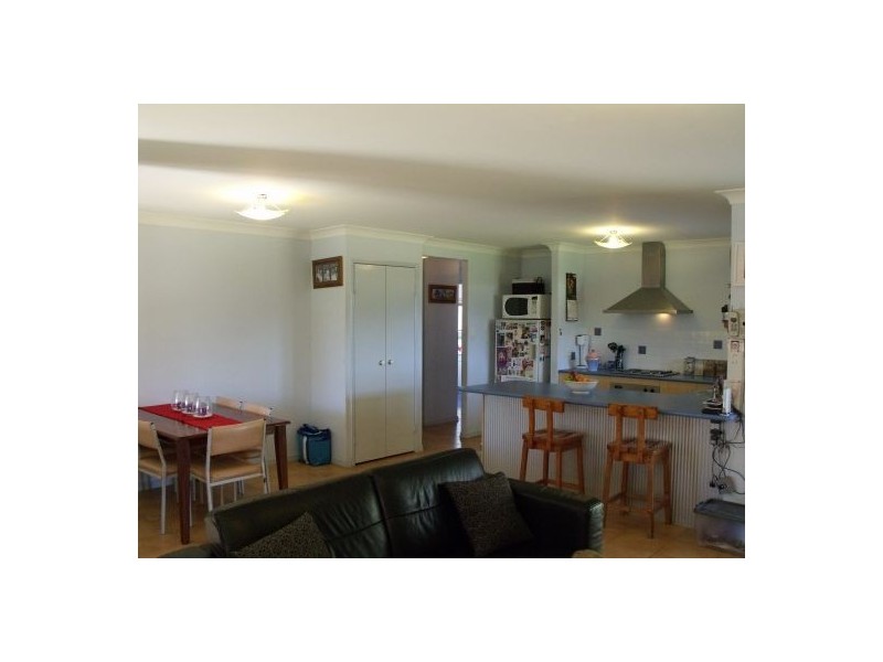 12 Crestleigh Court, Morayfield QLD 4506