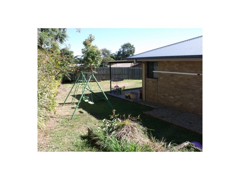 12 Crestleigh Court, Morayfield QLD 4506