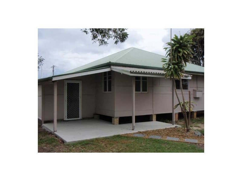 89 Biggs Ave, Beachmere QLD 4510