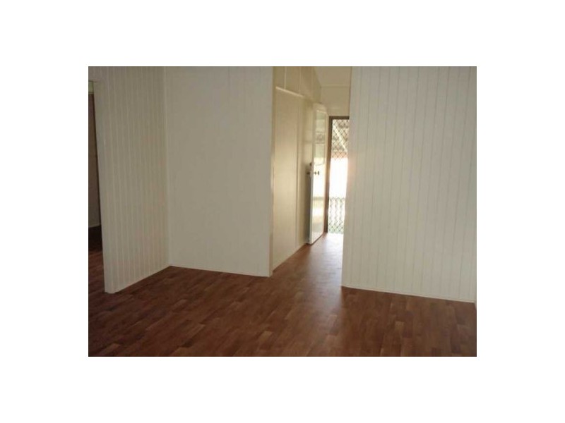 89 Biggs Ave, Beachmere QLD 4510