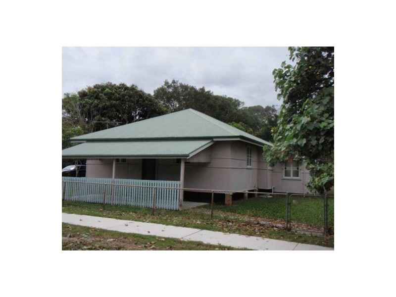 89 Biggs Ave, Beachmere QLD 4510