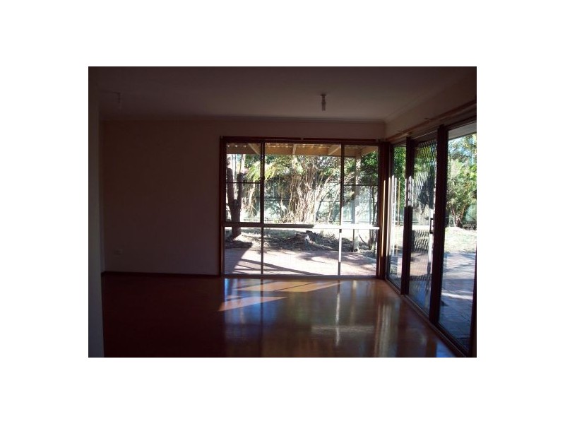 10 Patrick Street, Beachmere QLD 4510