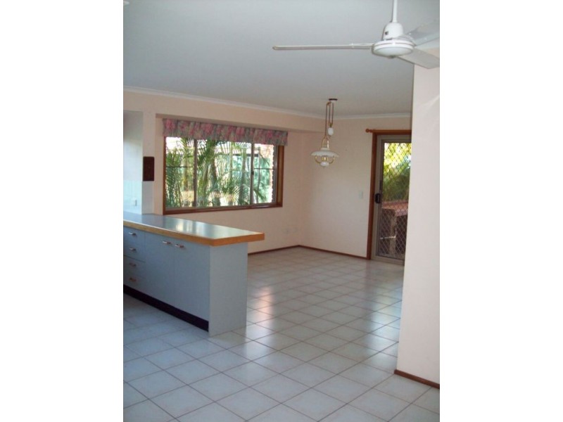 10 Patrick Street, Beachmere QLD 4510