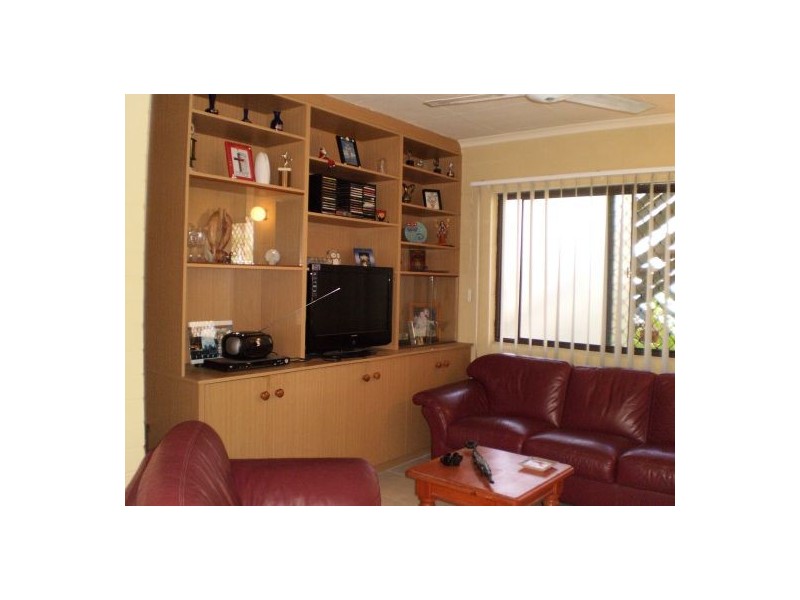 2/34 Bestman Ave, Bongaree QLD 4507