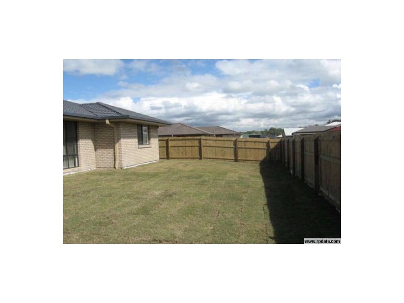 8 Leggett Street, Morayfield QLD 4506