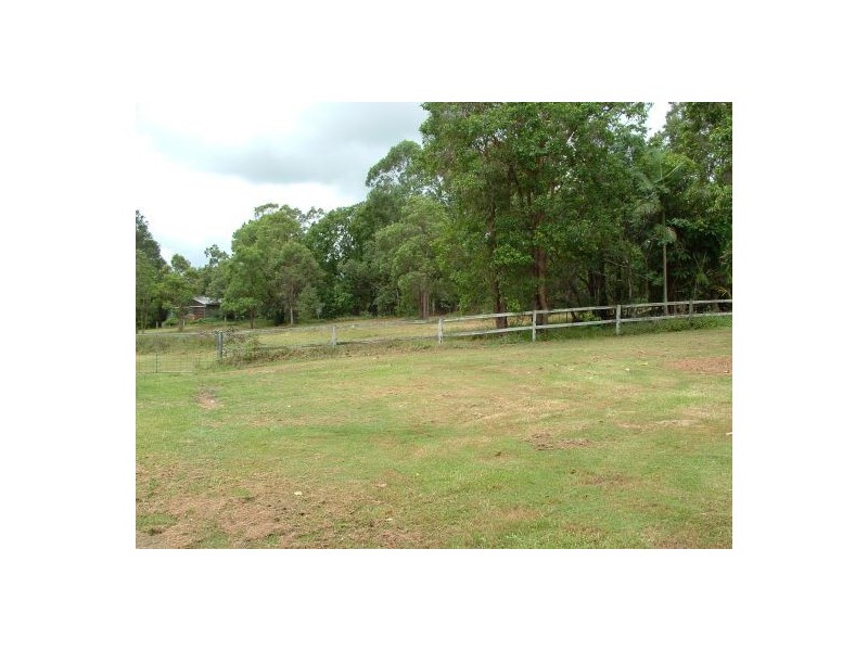 18 Kestrel Crt, Morayfield QLD 4506