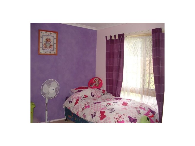 18 Kestrel Crt, Morayfield QLD 4506