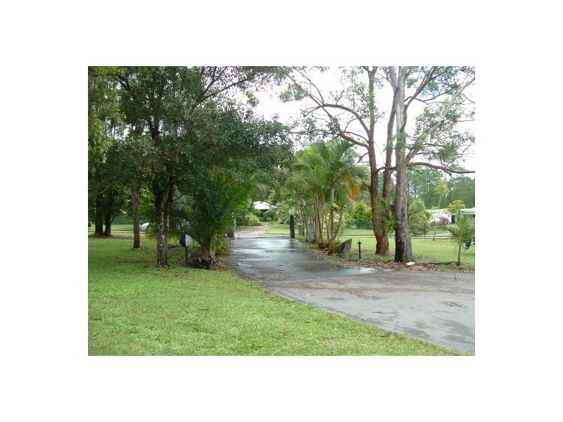 18 Kestrel Crt, Morayfield QLD 4506