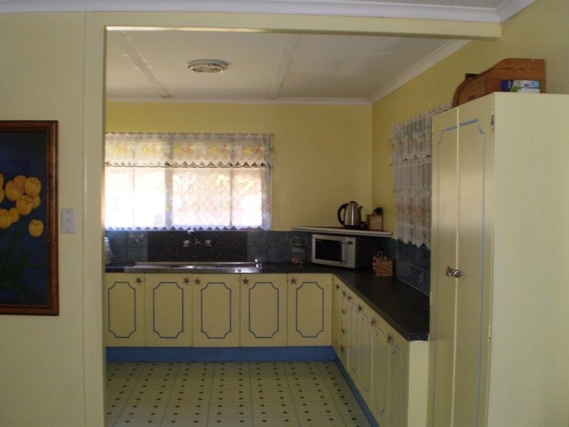 4 Geoffrey Street, Caboolture QLD 4510