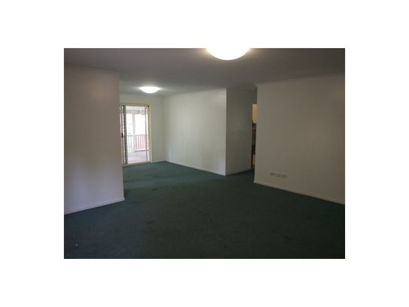 2/4 Desmond Street, Narangba QLD 4504