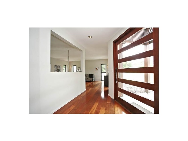 102 Mallard Court, Upper Caboolture QLD 4510